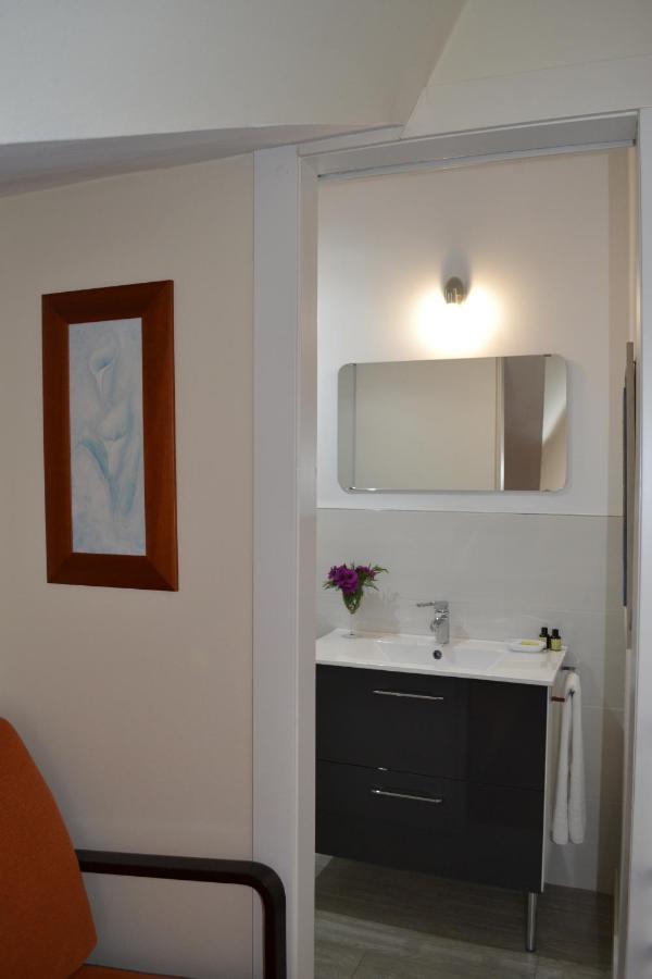 Apartamentos Puerta De Gijon Bagian luar foto