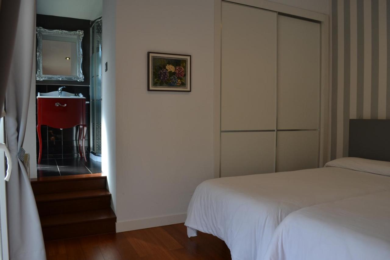 Apartamentos Puerta De Gijon Bagian luar foto