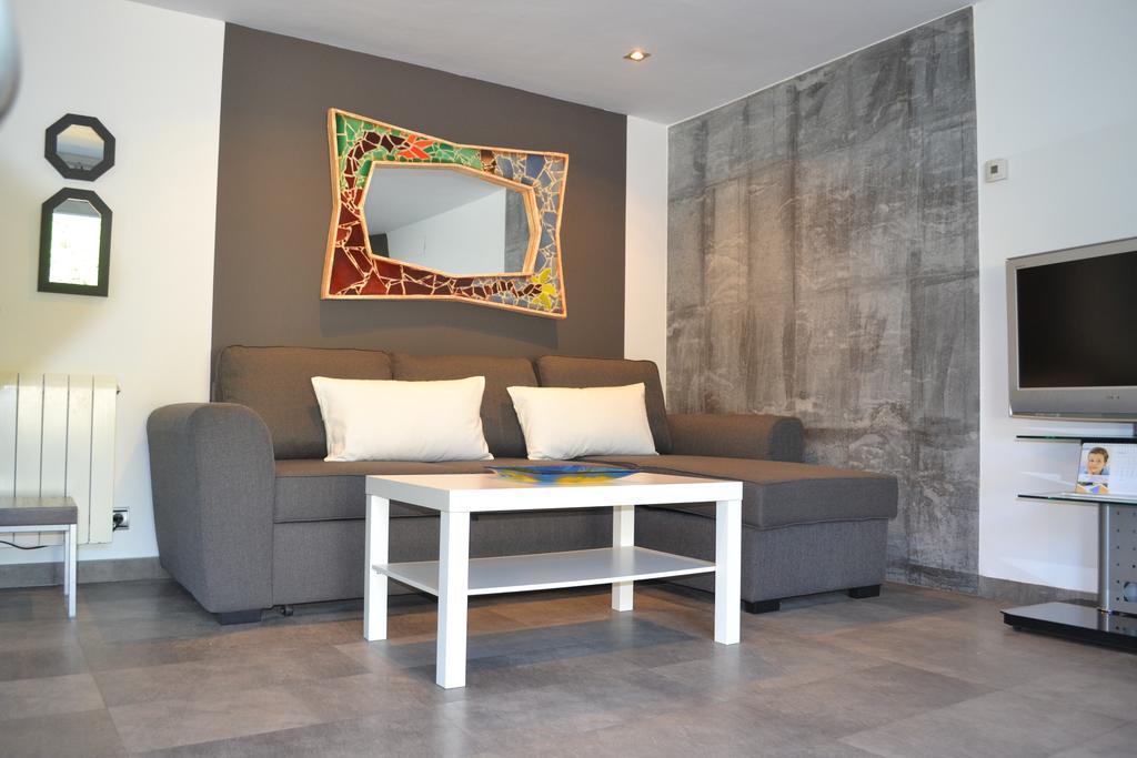 Apartamentos Puerta De Gijon Bagian luar foto