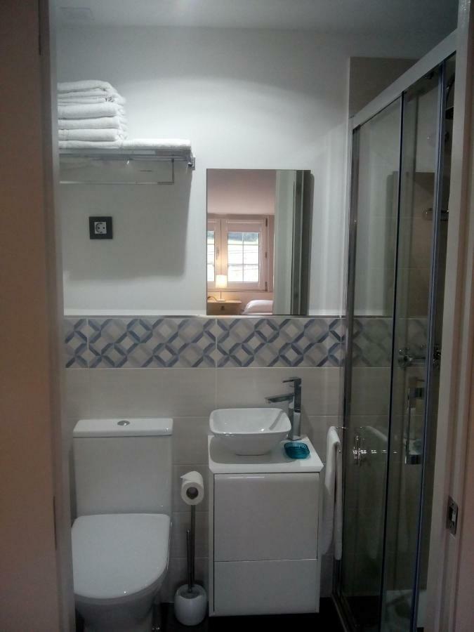 Apartamentos Puerta De Gijon Bagian luar foto