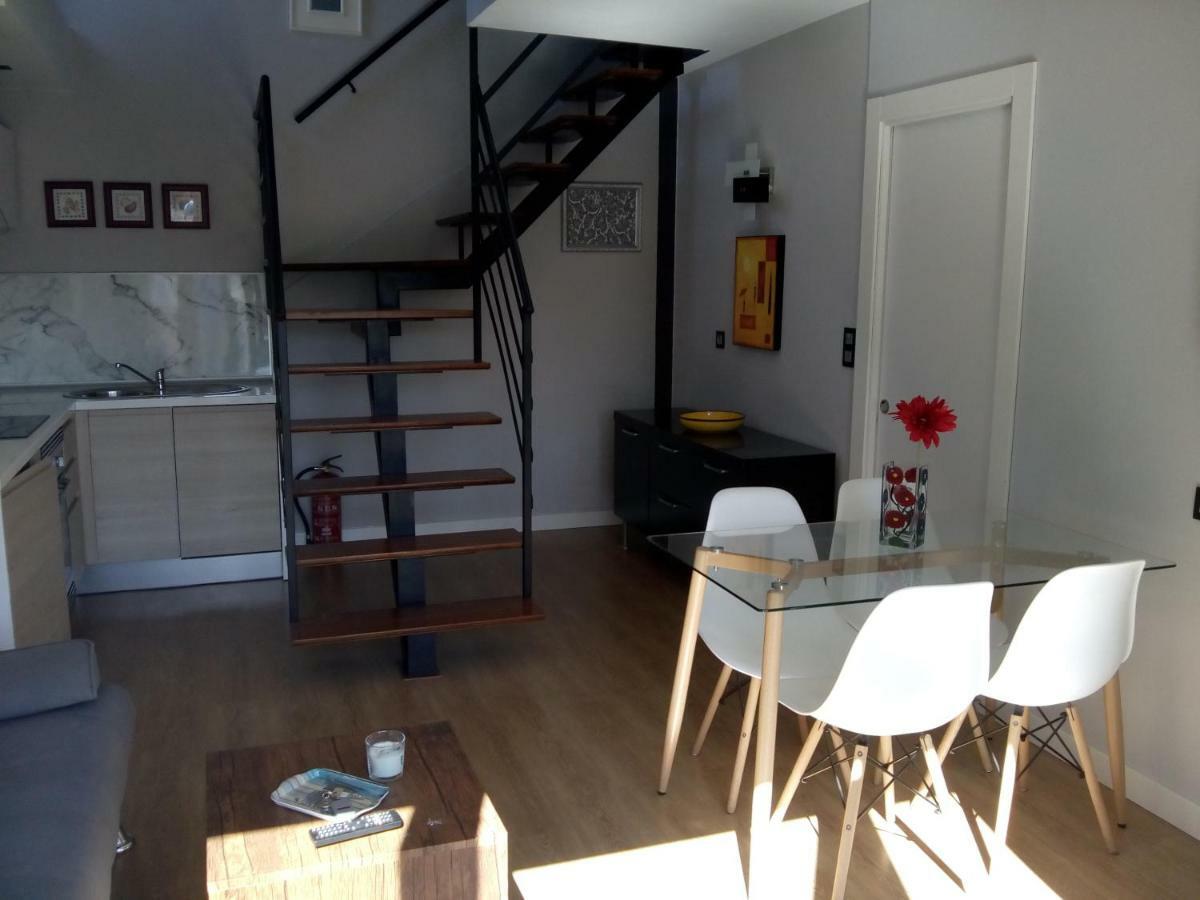Apartamentos Puerta De Gijon Bagian luar foto